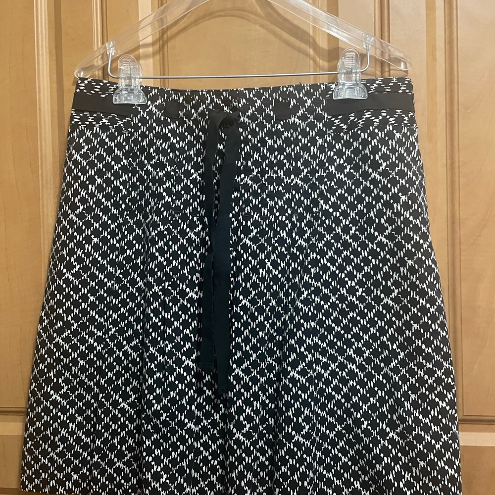 LOFT Monochrome Patterned A-Line Skirt